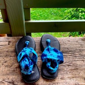 Sanuk comfortable yoga sling slippers size 8